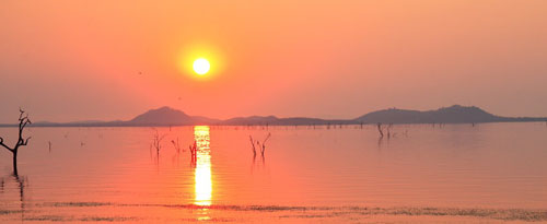 Umbozha Lake Cruises - Kariba Zimbabwe